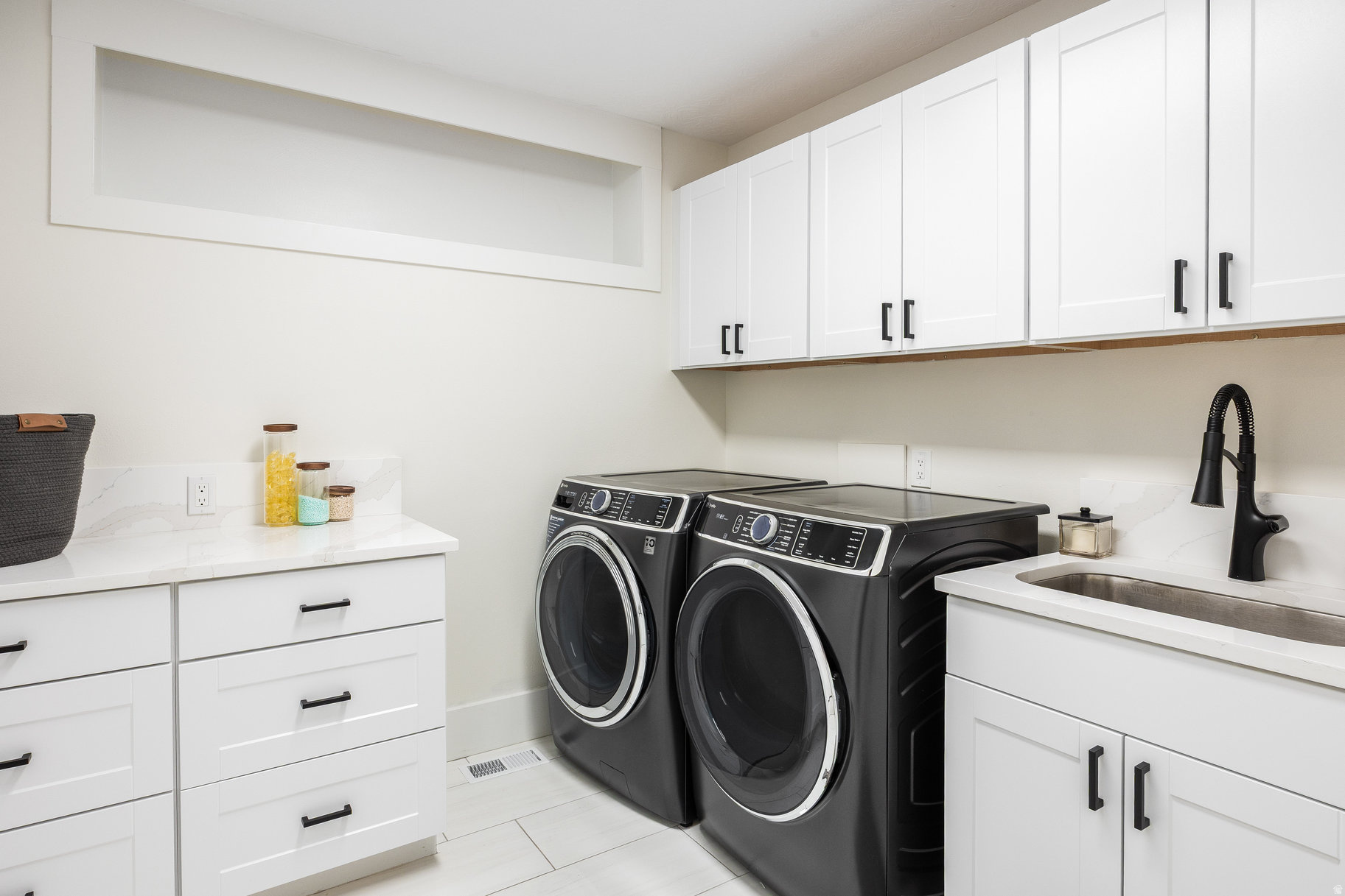 SHERWOOD HILLS - Residential