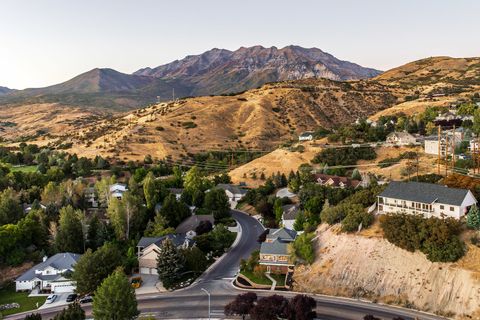 Tiny photo for 4606 BROOKSHIRE CIR, Provo, UT 84604 (MLS # 2114184)