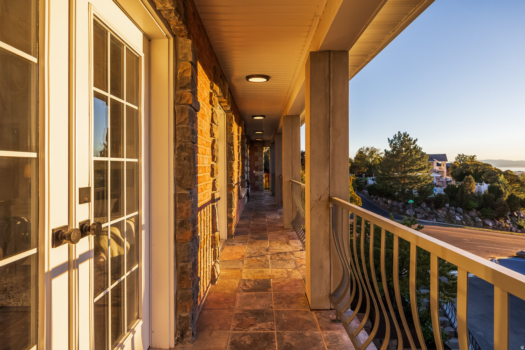 SHERWOOD HILLS - Residential