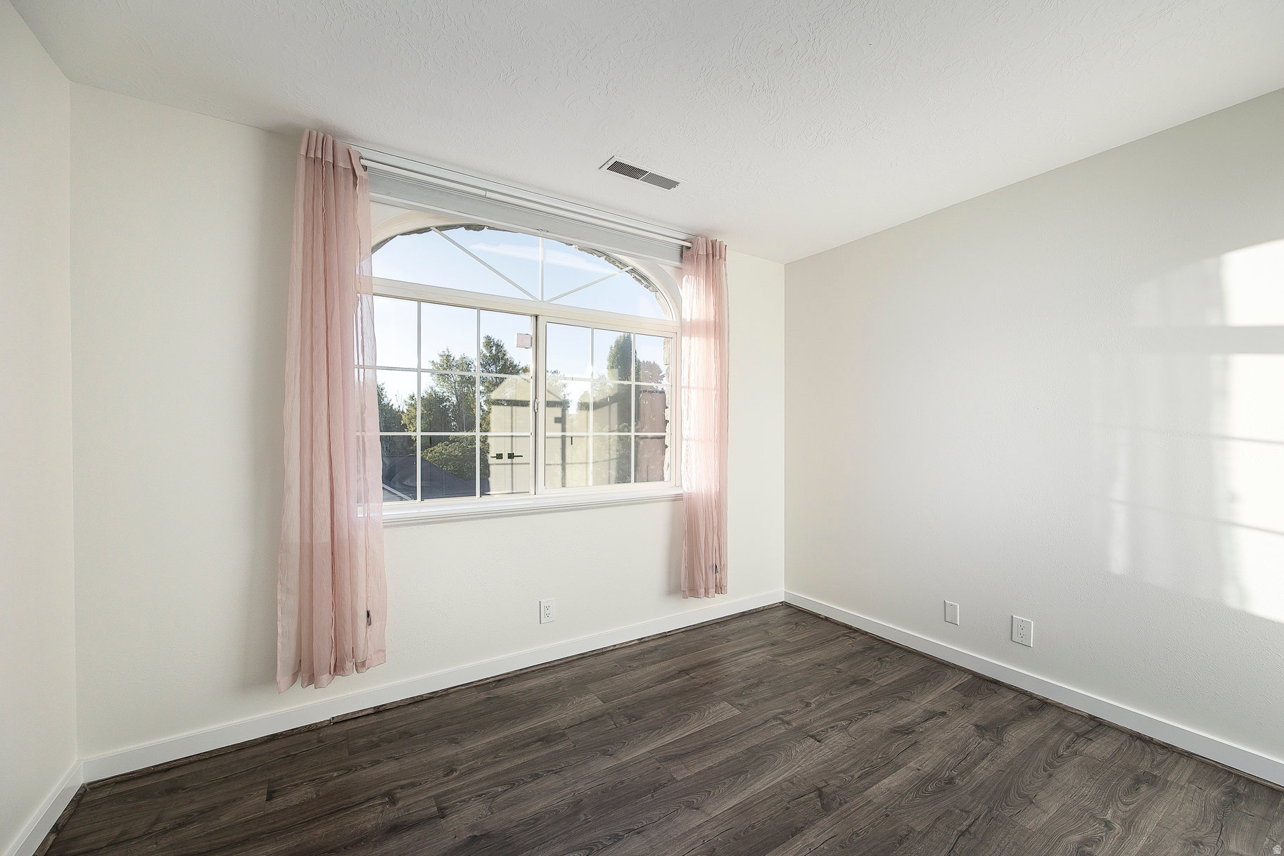 SHERWOOD HILLS - Residential