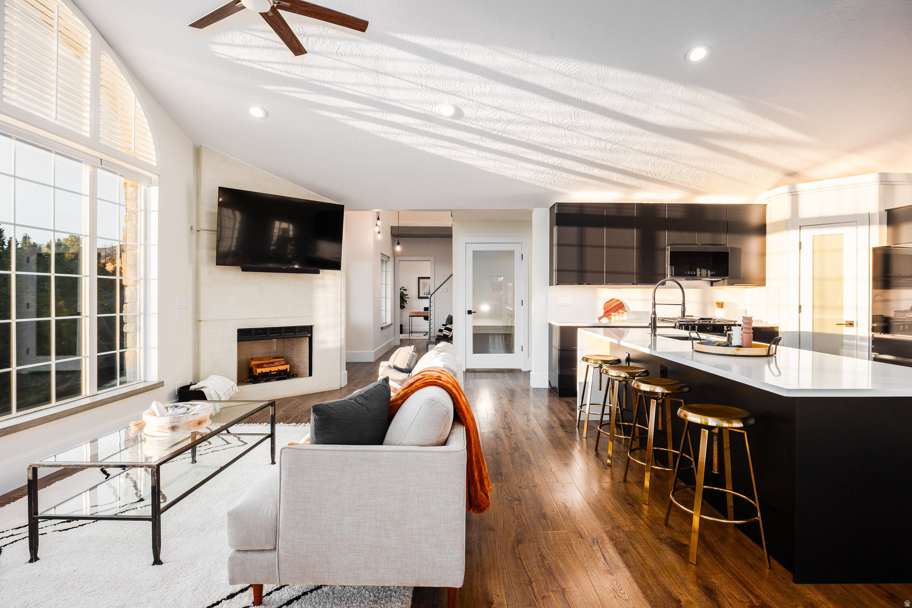 SHERWOOD HILLS - Residential