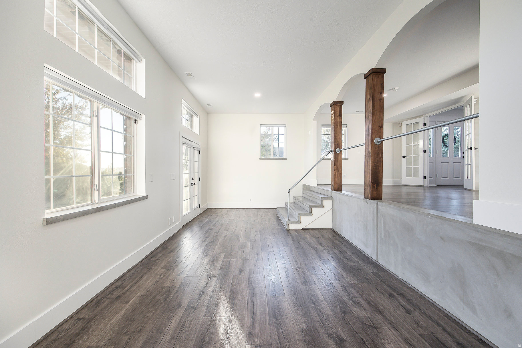 SHERWOOD HILLS - Residential