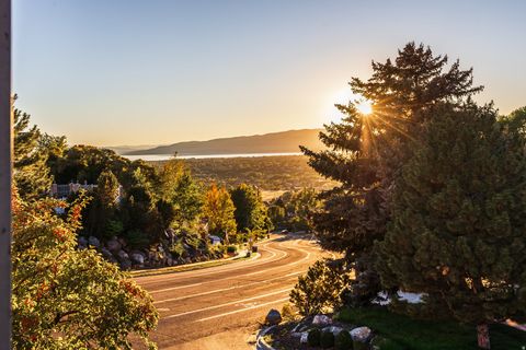 Tiny photo for 4606 BROOKSHIRE CIR, Provo, UT 84604 (MLS # 2114184)