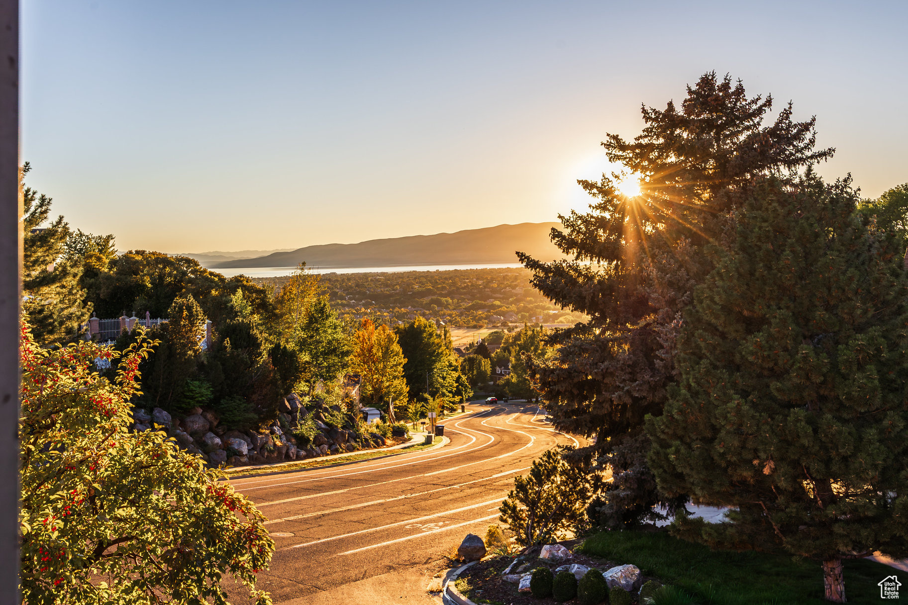 SHERWOOD HILLS - Residential