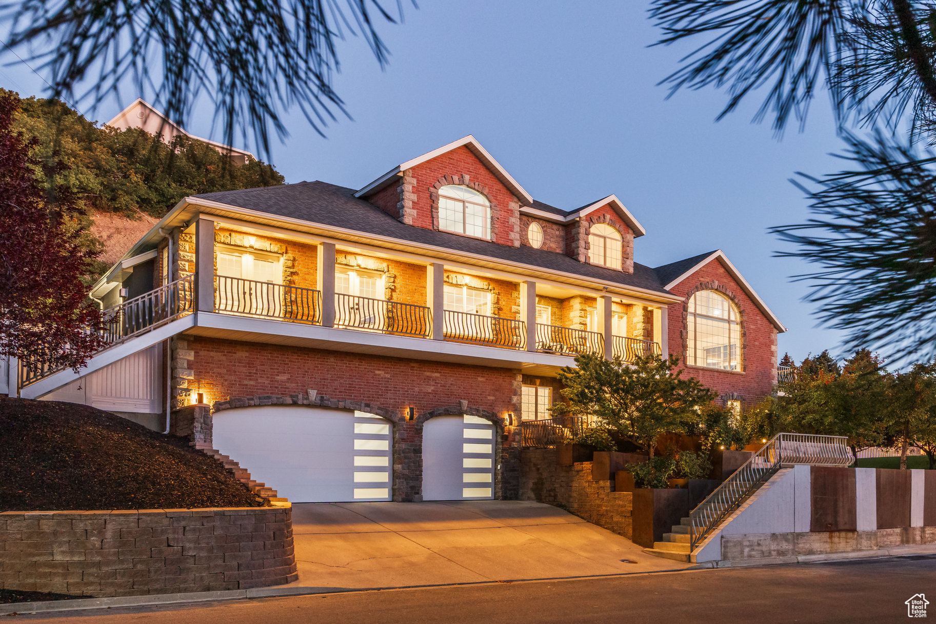 SHERWOOD HILLS - Residential