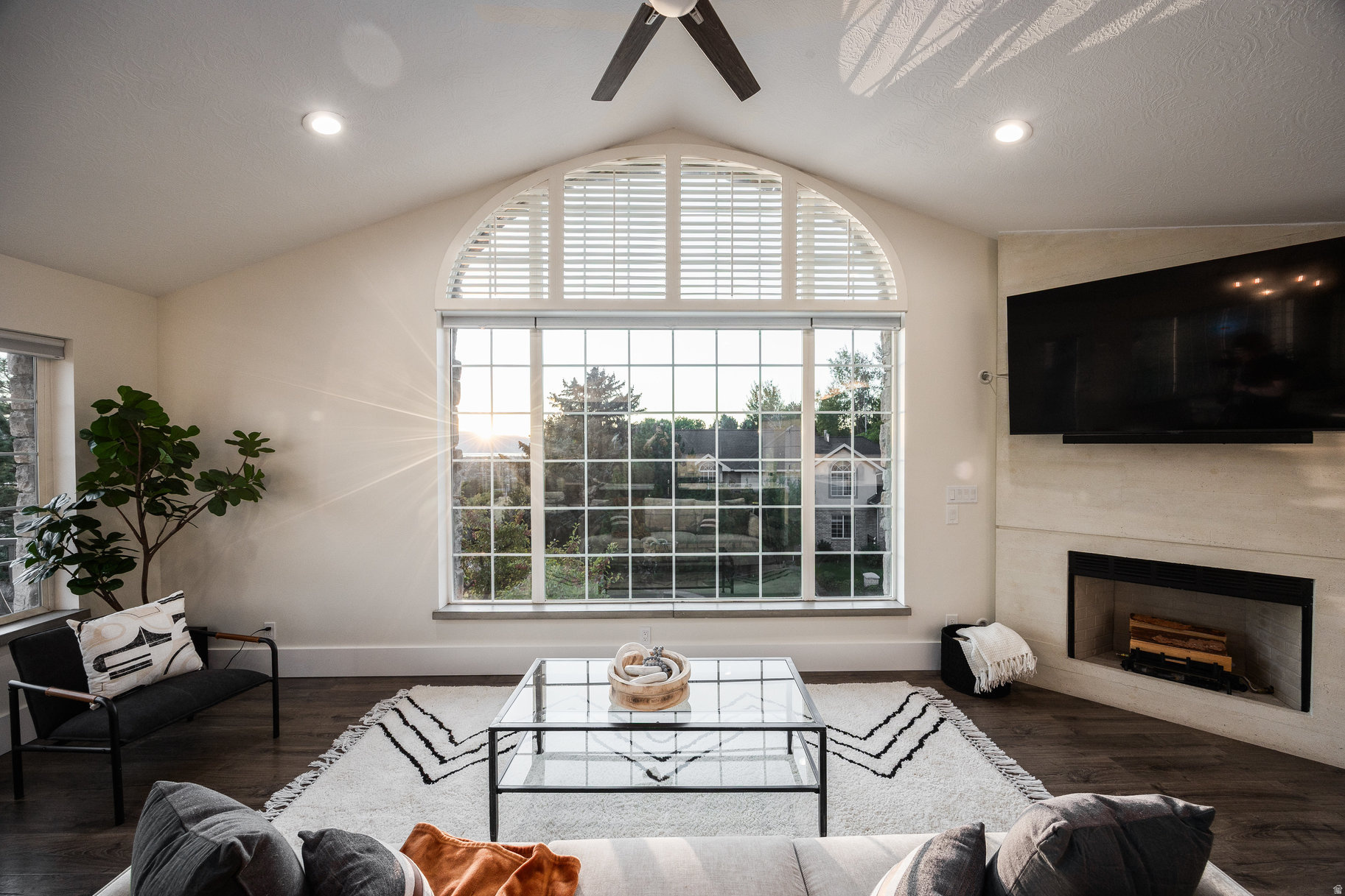 SHERWOOD HILLS - Residential