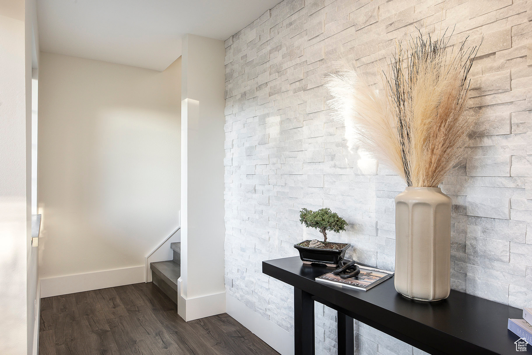 SHERWOOD HILLS - Residential