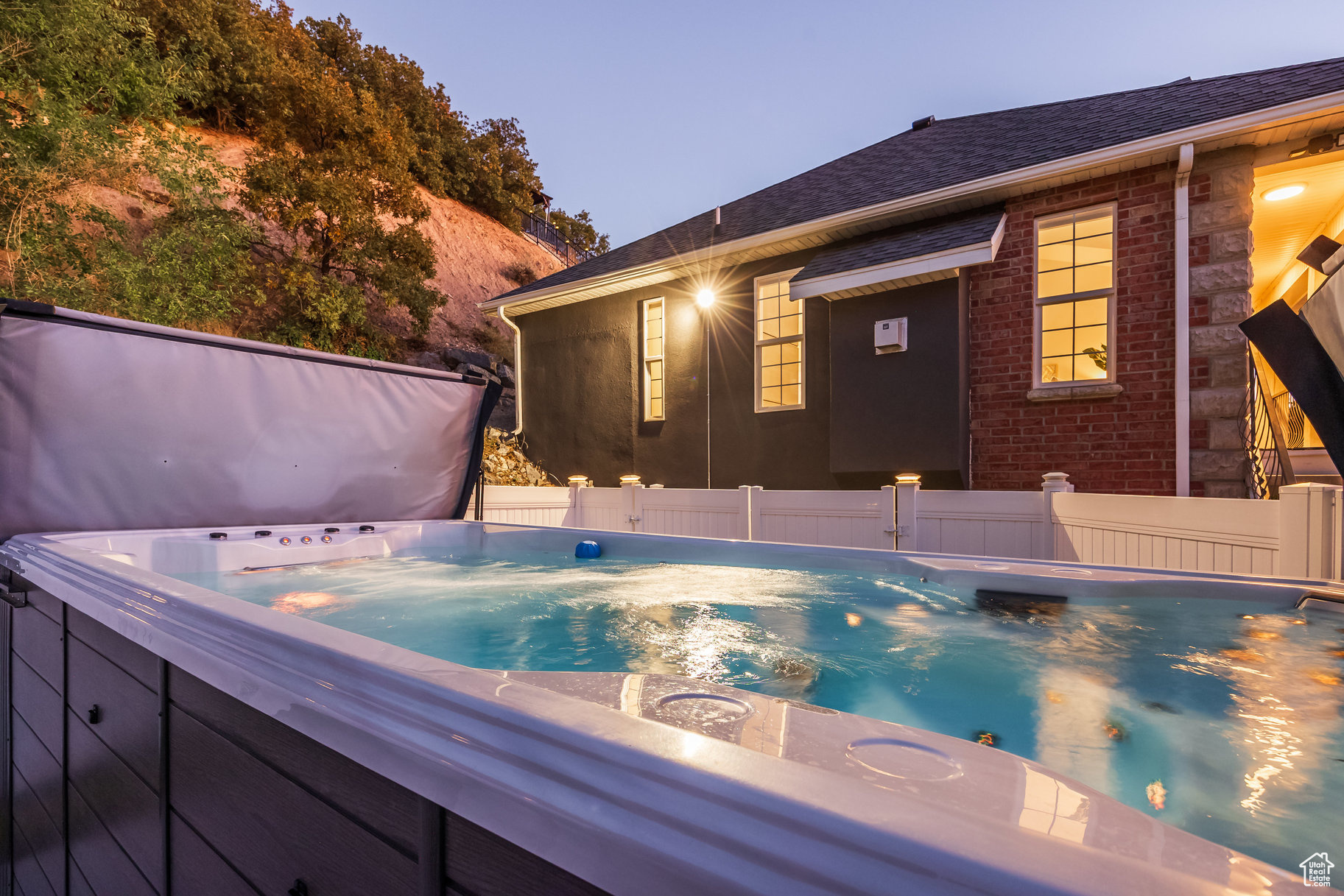 SHERWOOD HILLS - Residential