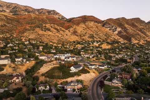 Tiny photo for 4606 BROOKSHIRE CIR, Provo, UT 84604 (MLS # 2114184)