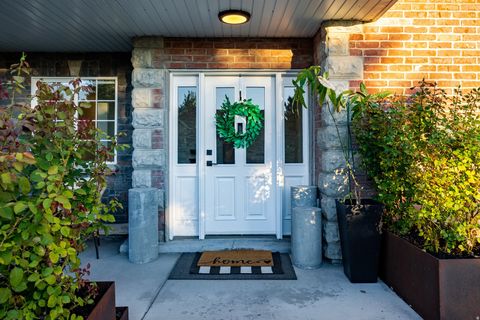 Tiny photo for 4606 BROOKSHIRE CIR, Provo, UT 84604 (MLS # 2114184)