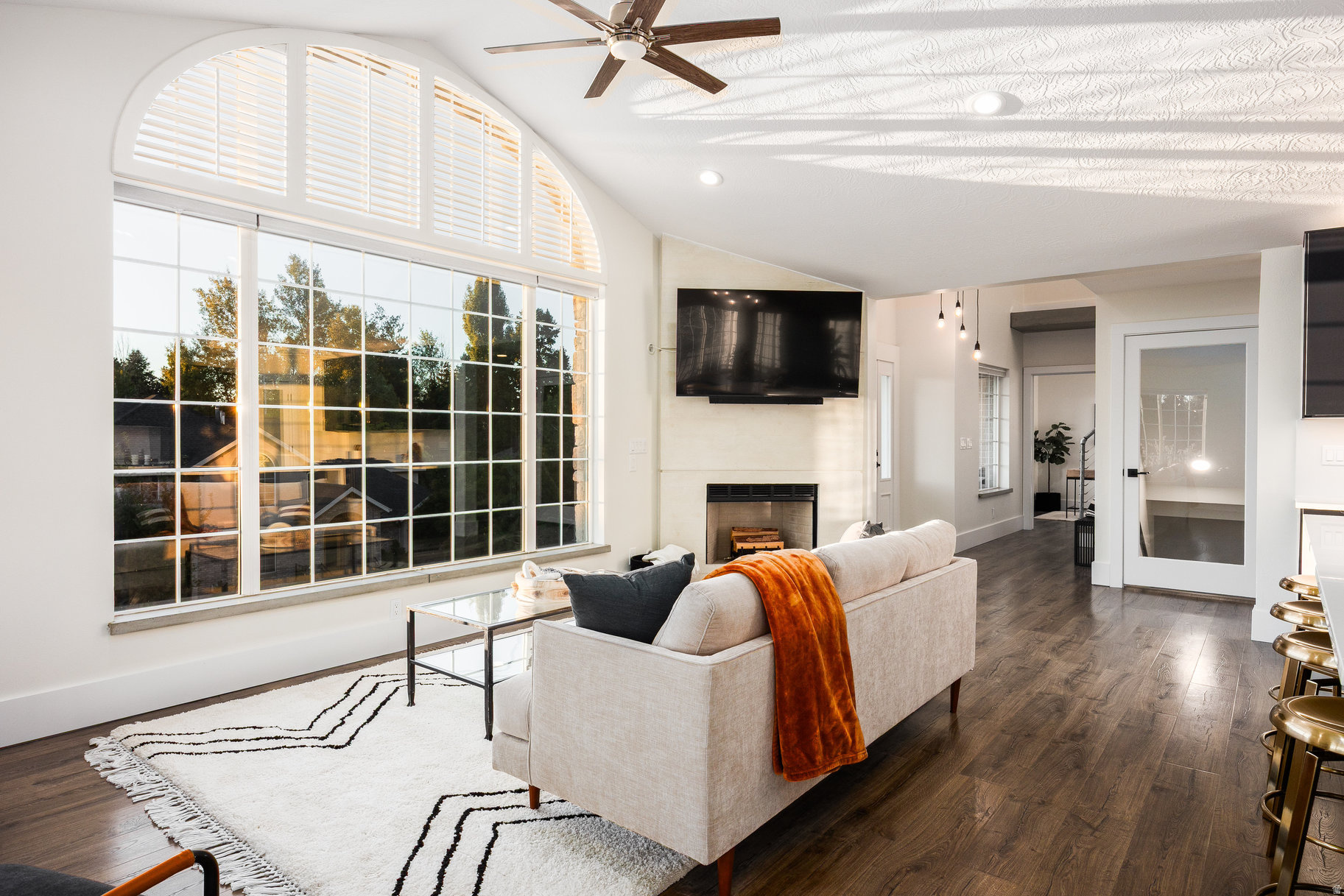 SHERWOOD HILLS - Residential