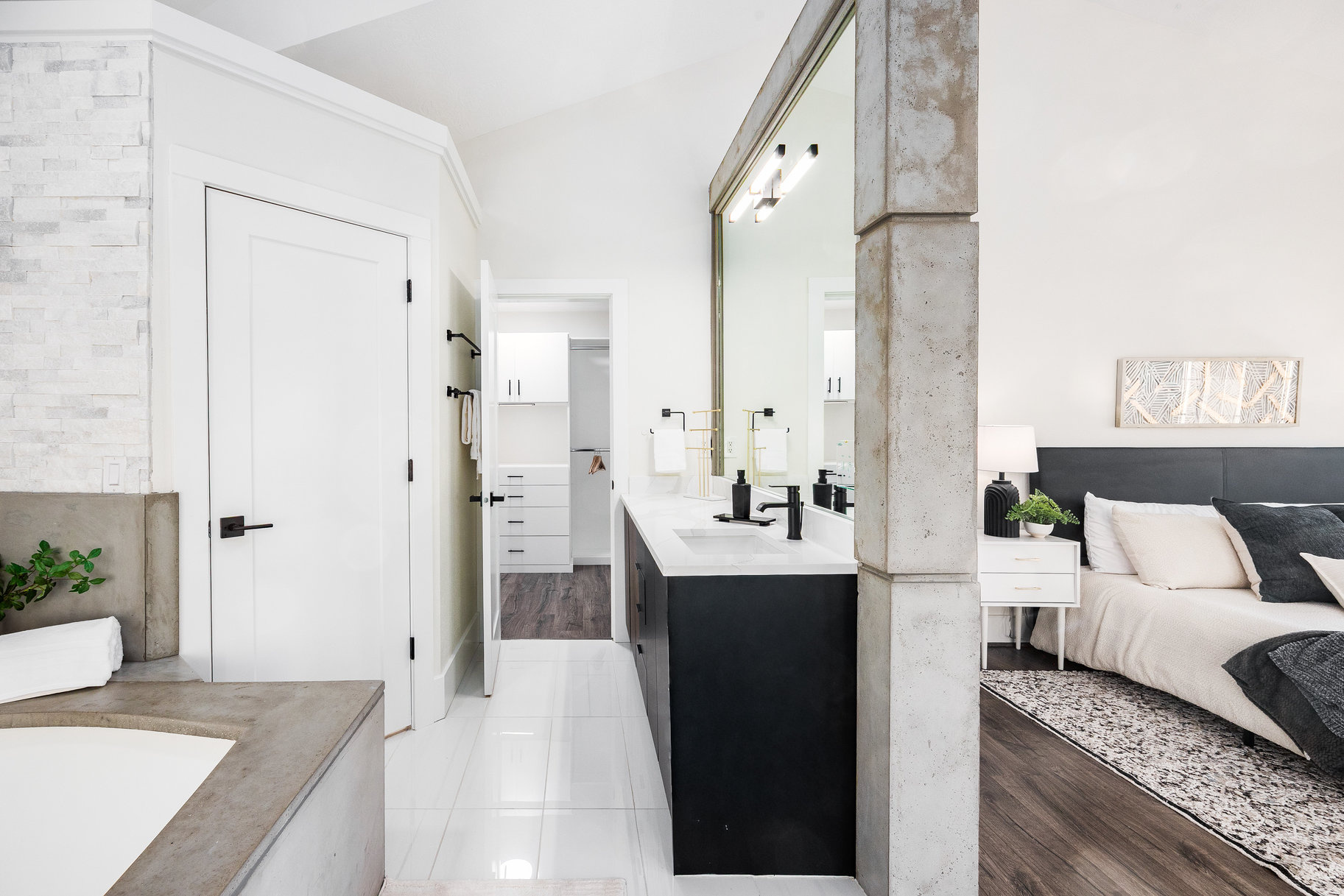 SHERWOOD HILLS - Residential