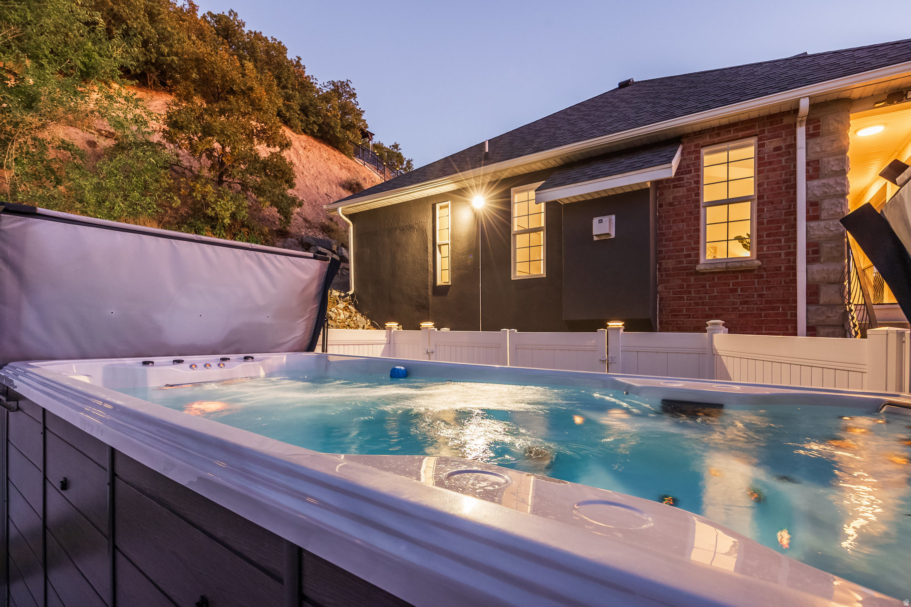 SHERWOOD HILLS - Residential