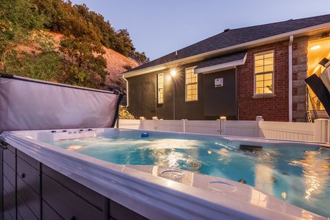 Tiny photo for 4606 BROOKSHIRE CIR, Provo, UT 84604 (MLS # 2114184)