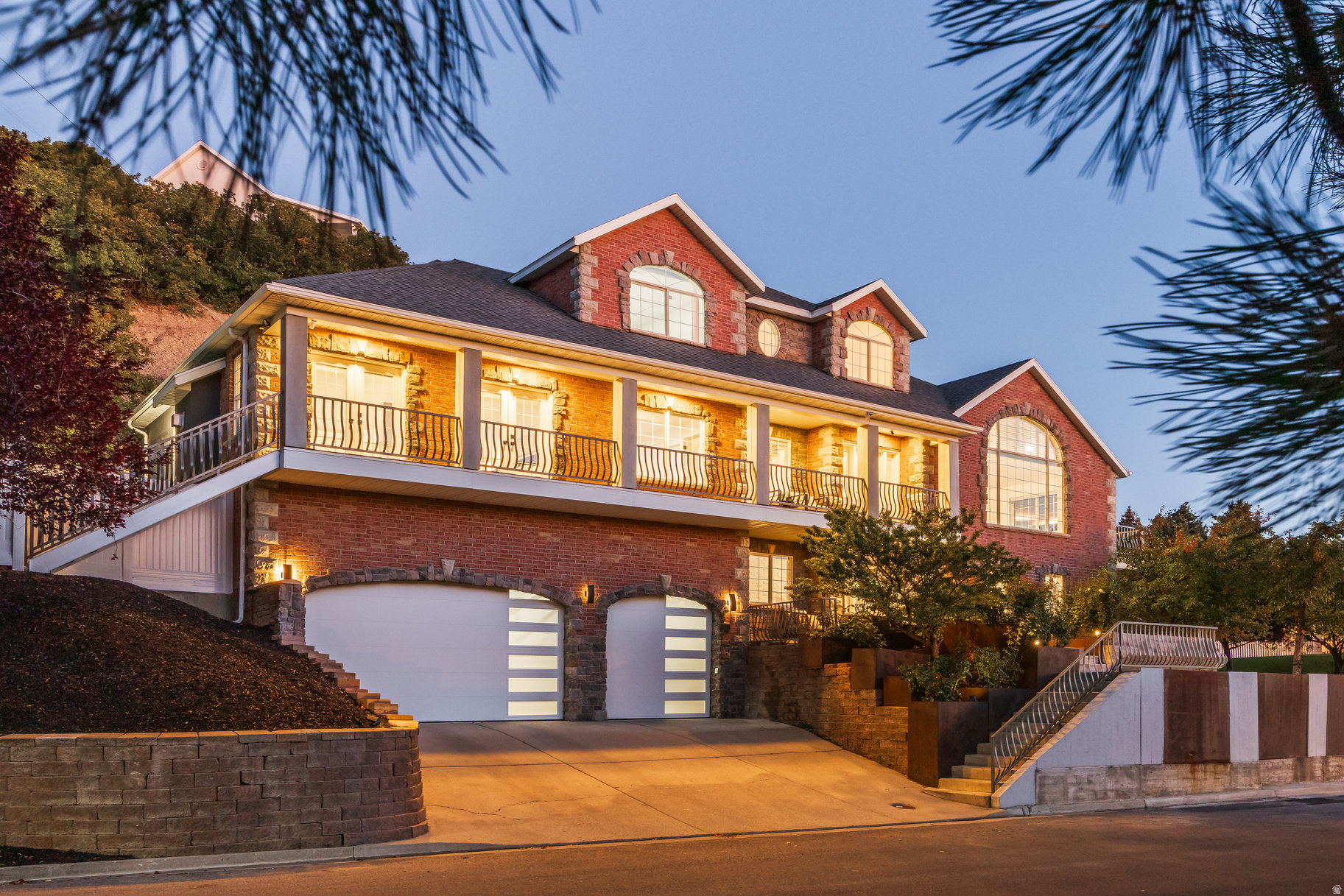 SHERWOOD HILLS - Residential