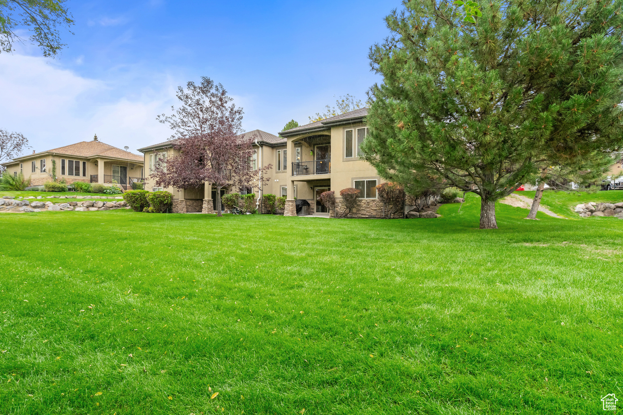GOLDEN POND AT SLEEP - Residential Income