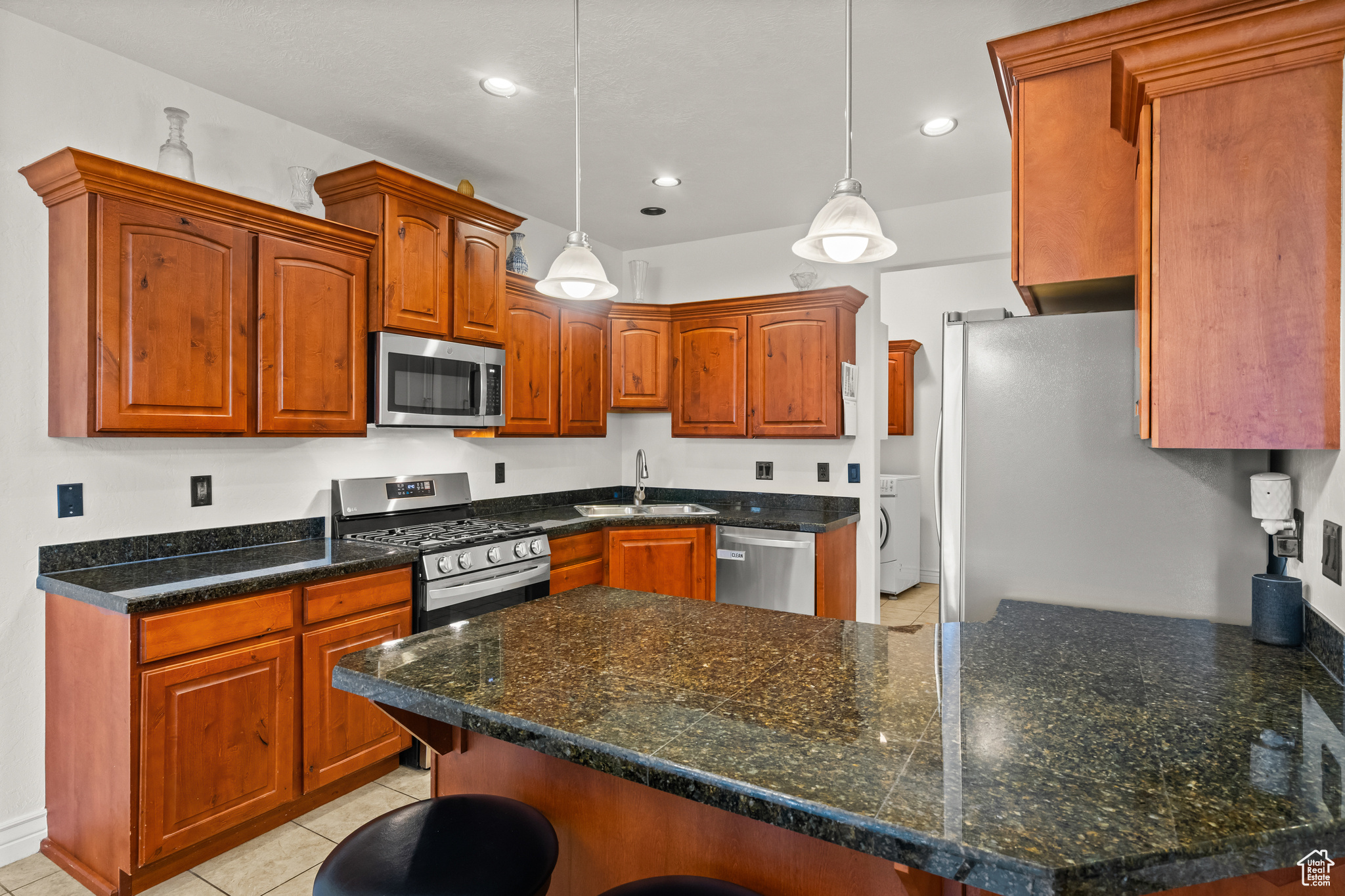 GOLDEN POND AT SLEEP - Residential Income