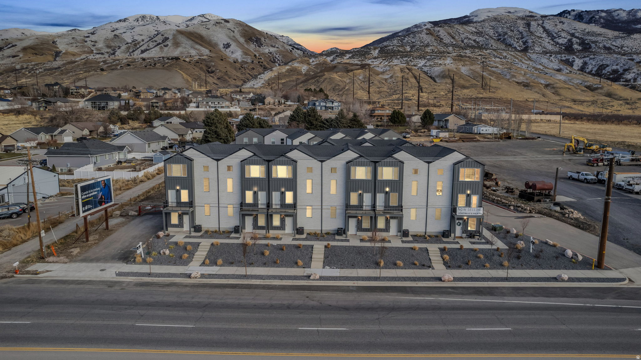 LAKE POINTE - Residential