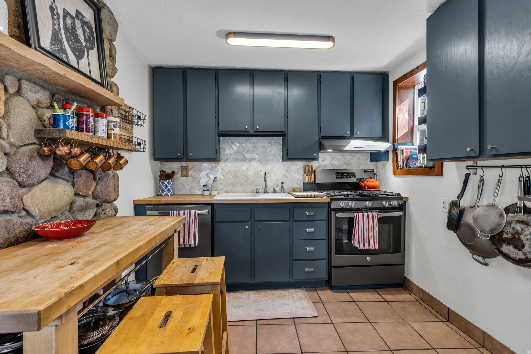 ASPEN ACRES - Residential