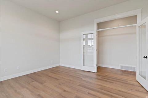 Tiny photo for 442 W RANDYS CT, Farmington, UT 84025 (MLS # 2123564)