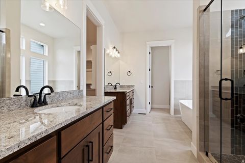 Tiny photo for 442 W RANDYS CT, Farmington, UT 84025 (MLS # 2123564)