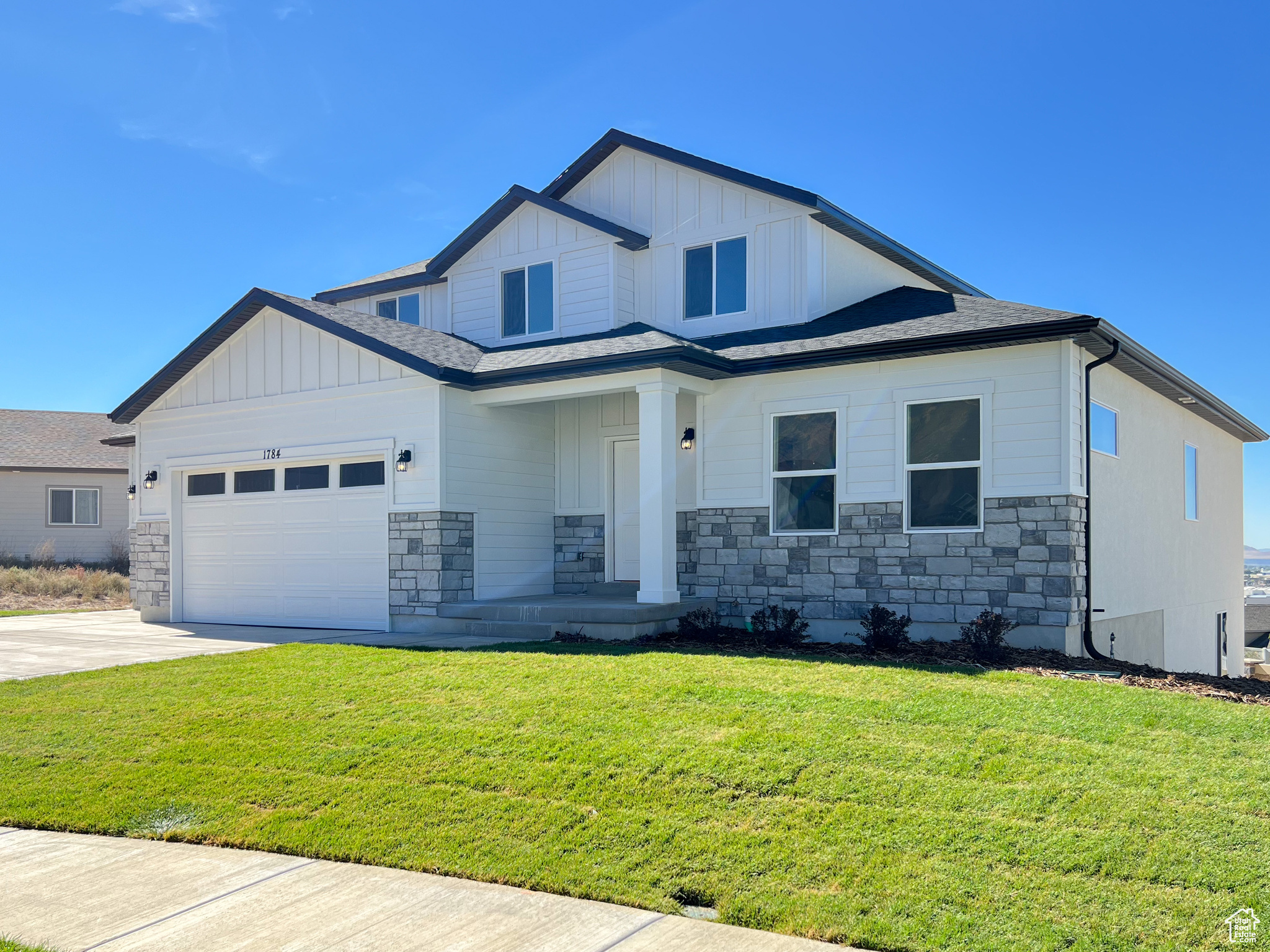 THE HILLS - Residential