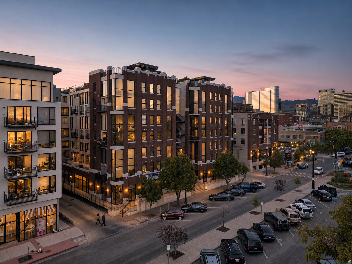BROADWAY PARK LOFTS - Residential