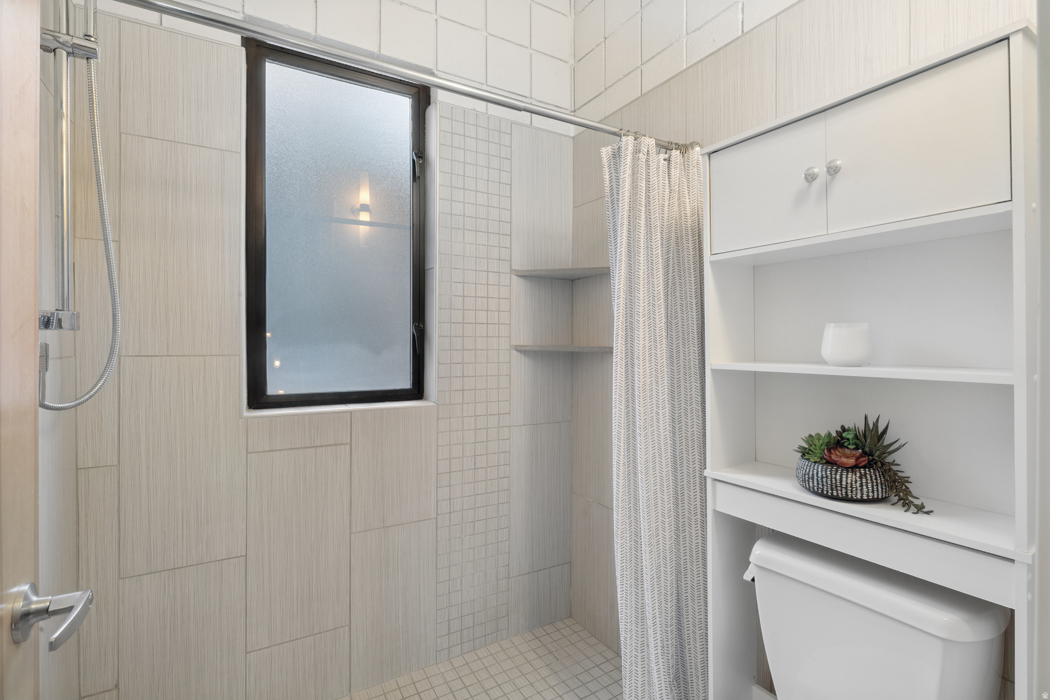 BROADWAY PARK LOFTS - Residential