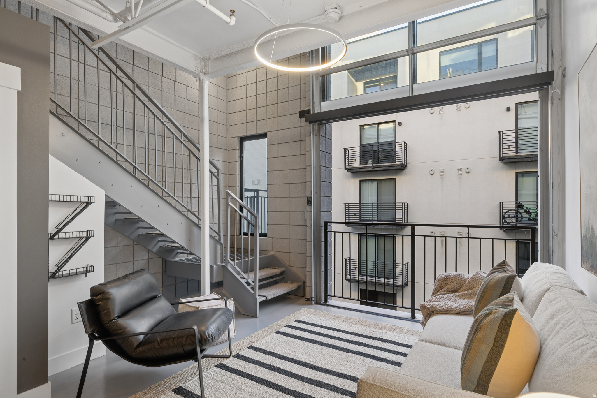 BROADWAY PARK LOFTS - Residential