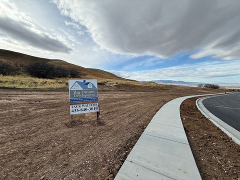 Tiny photo for 599 S OAKRIDGE DR E, Tooele, UT 84074 (MLS # 2146153)