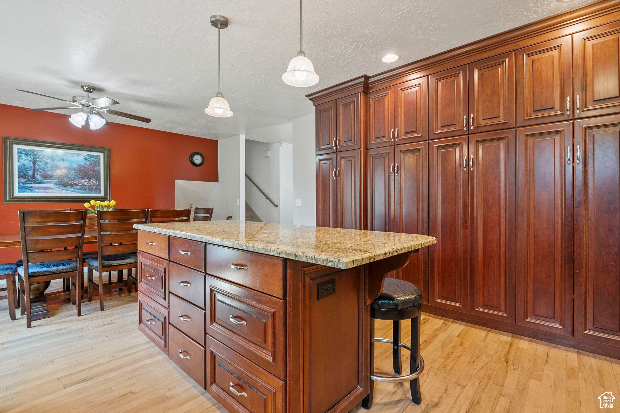 2266 E Karalee Way, Sandy, Utah image 9