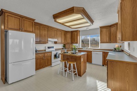 Tiny photo for 1060 W 2620 S, Mapleton, UT 84664 (MLS # 2135223)