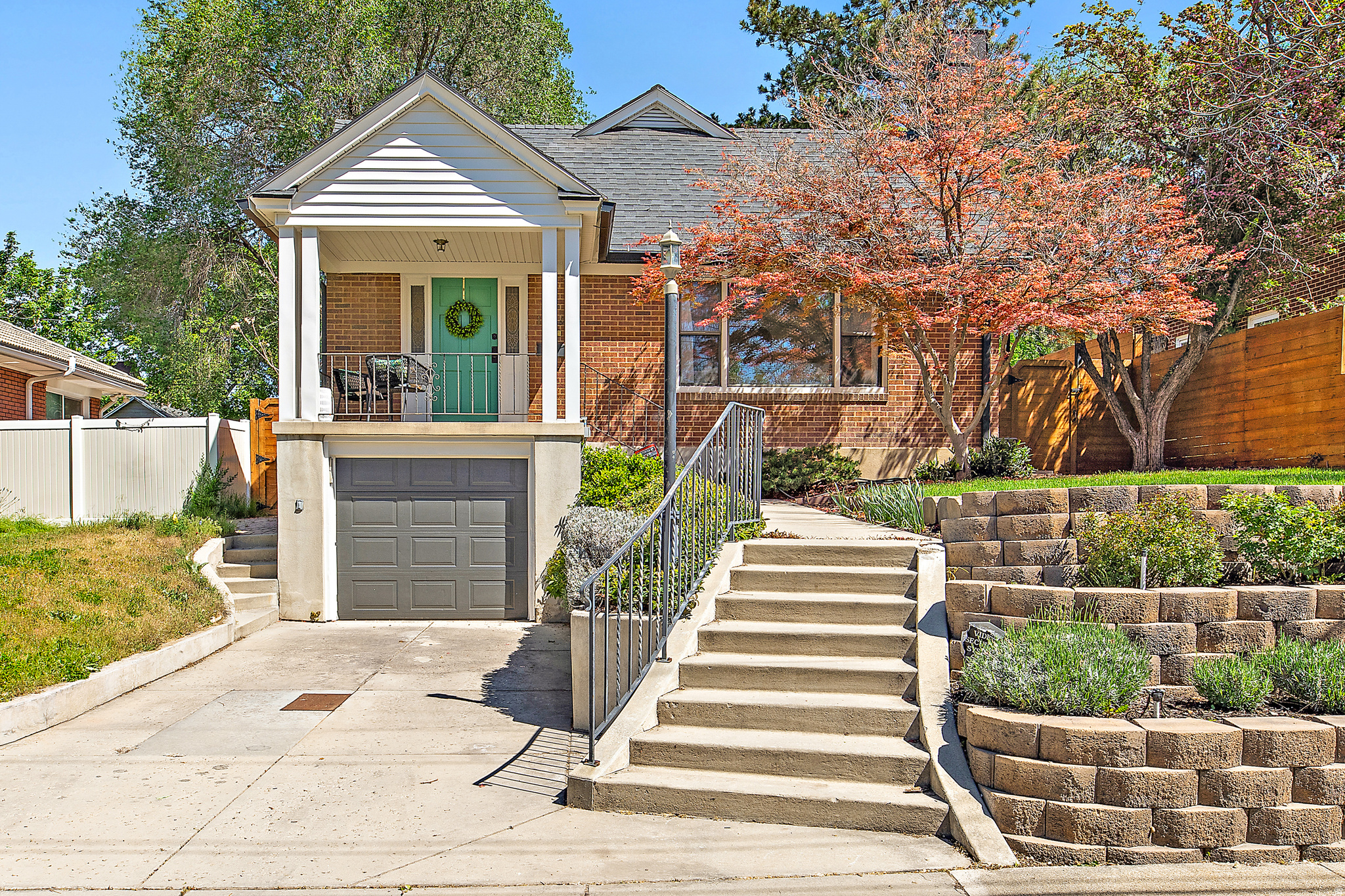 COLLEGE VIEW - Residential