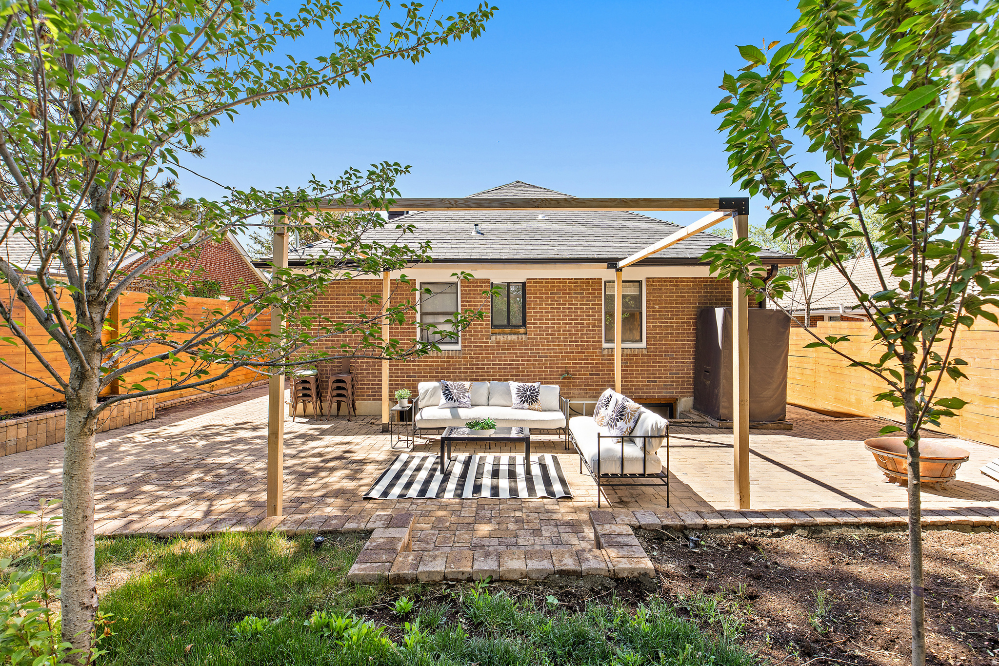 COLLEGE VIEW - Residential
