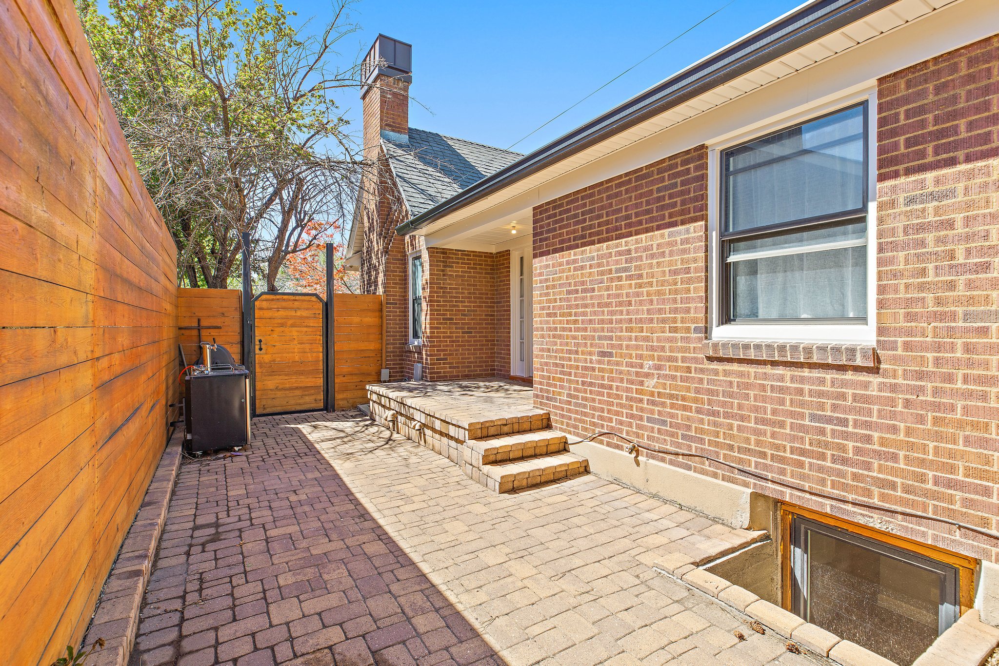 COLLEGE VIEW - Residential