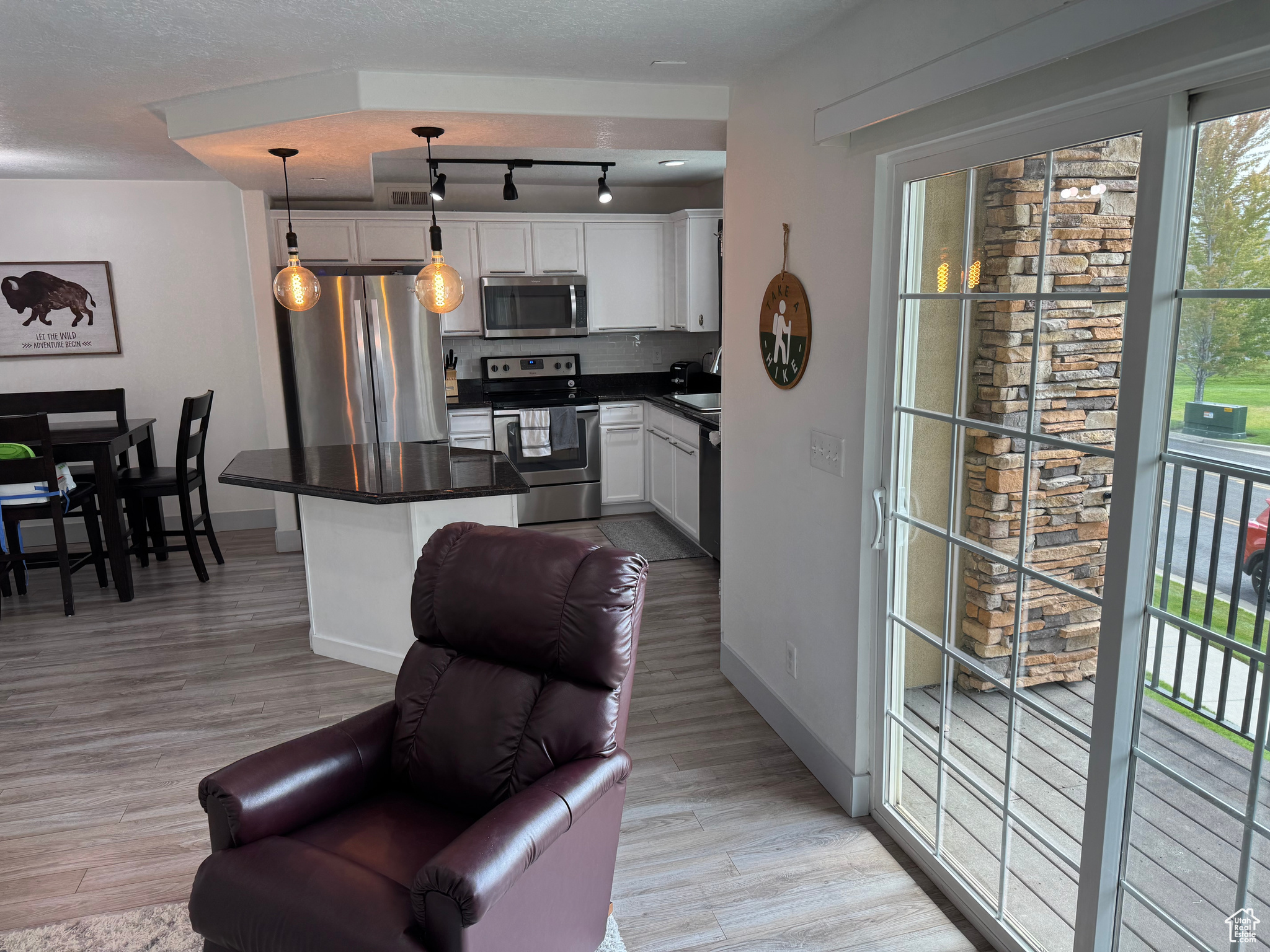 DRAPER PEAKS CONDOMINIUMS PHASE 3 - Residential