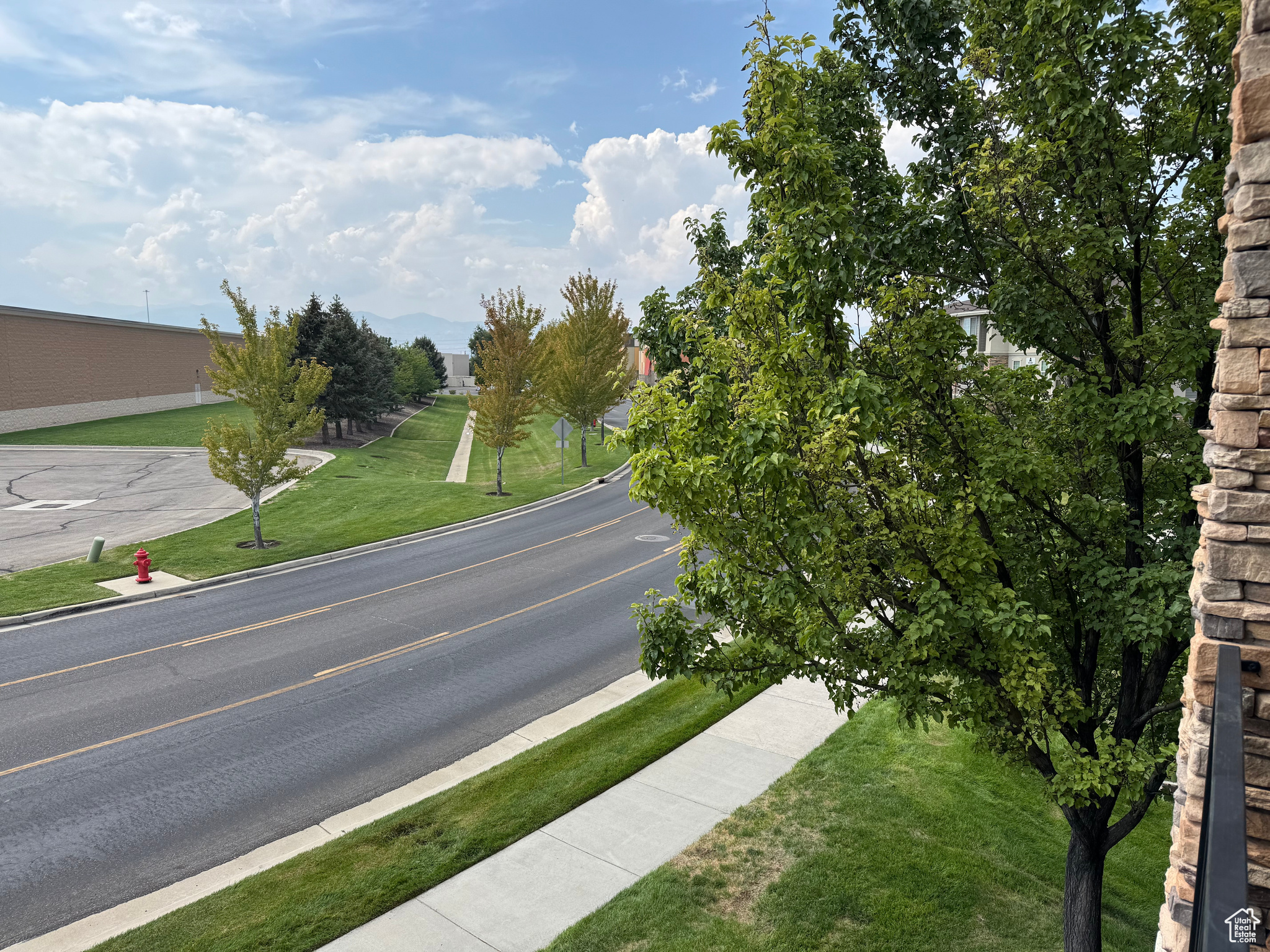 DRAPER PEAKS CONDOMINIUMS PHASE 3 - Residential