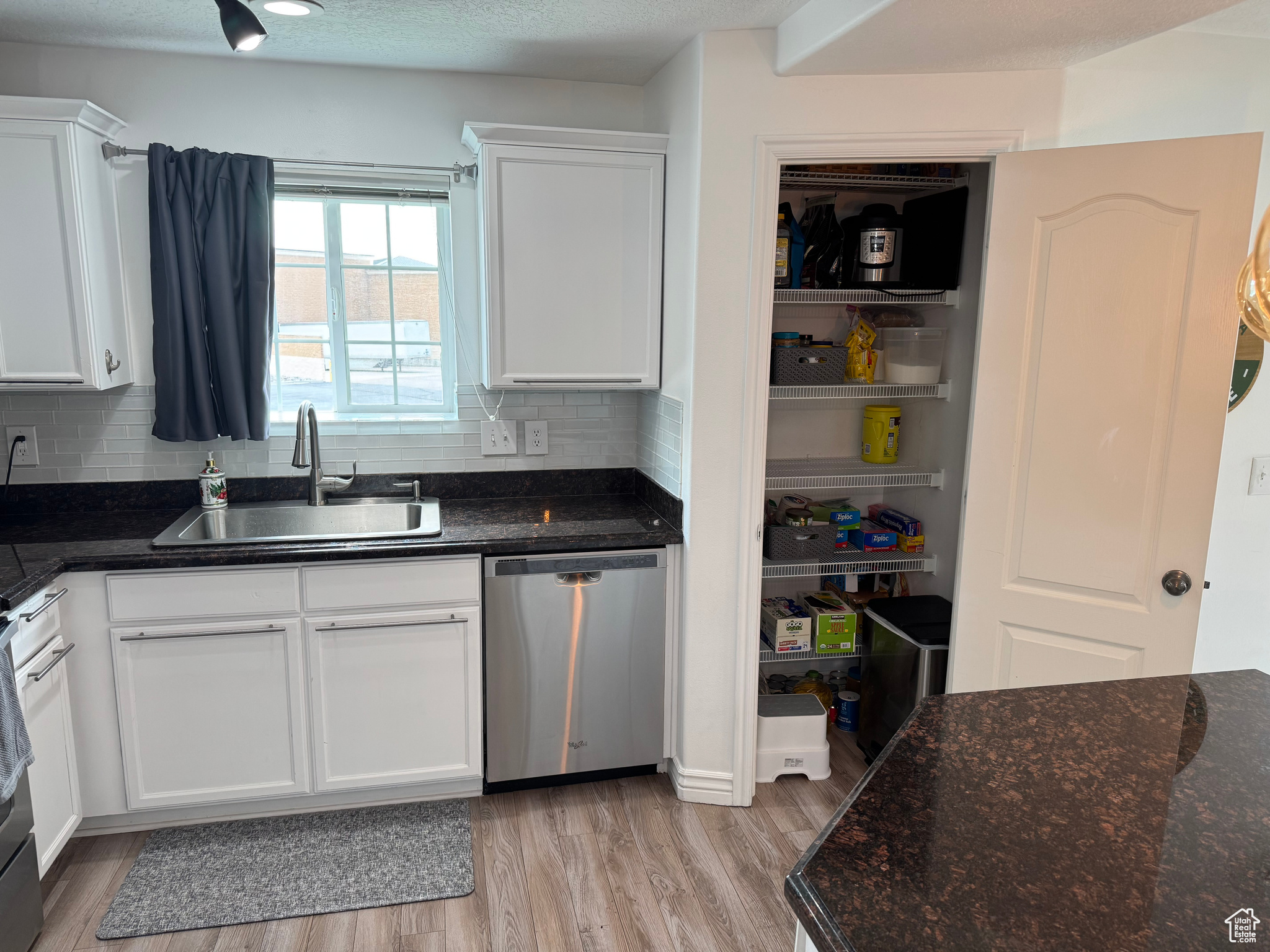DRAPER PEAKS CONDOMINIUMS PHASE 3 - Residential