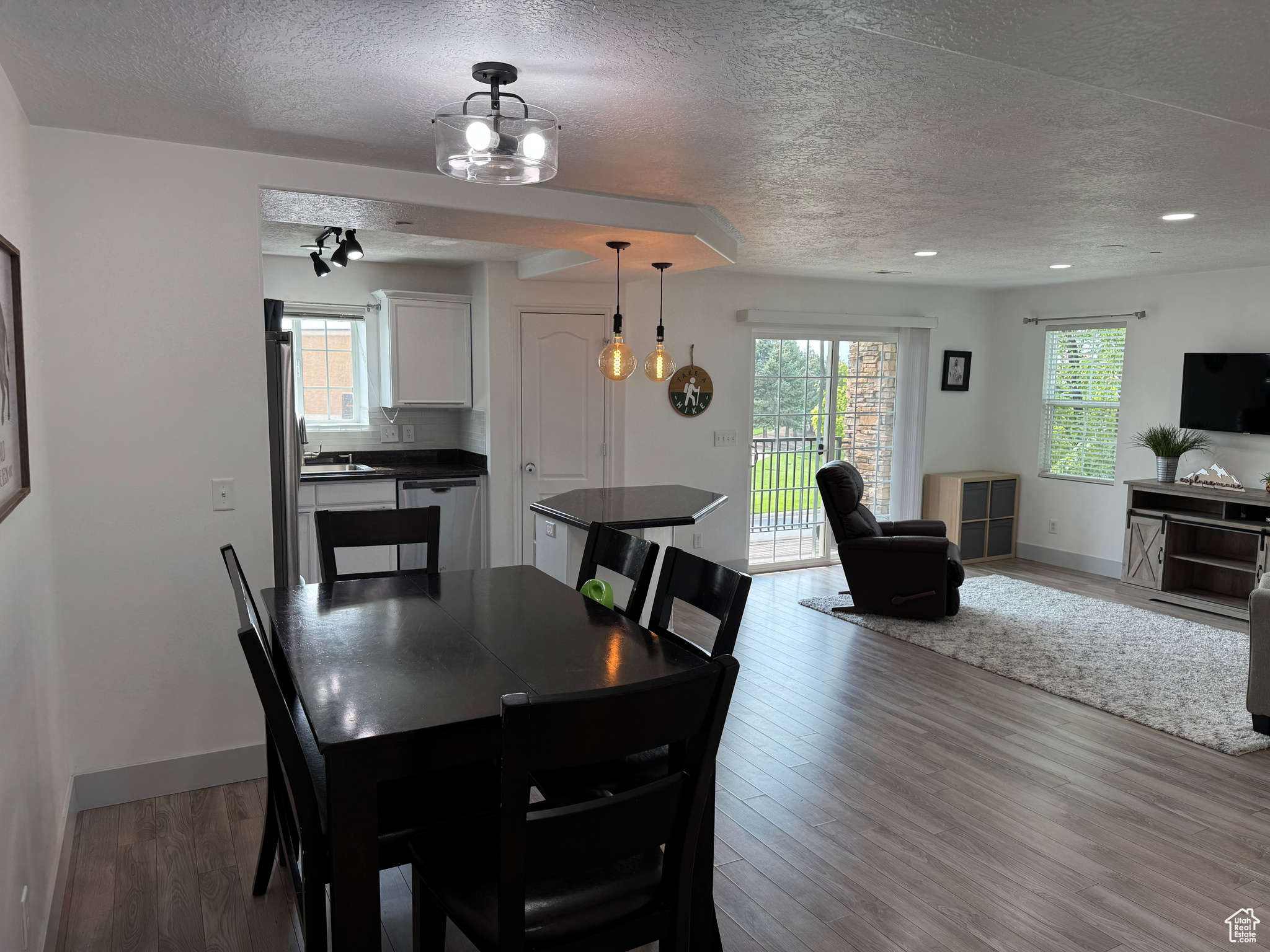 DRAPER PEAKS CONDOMINIUMS PHASE 3 - Residential