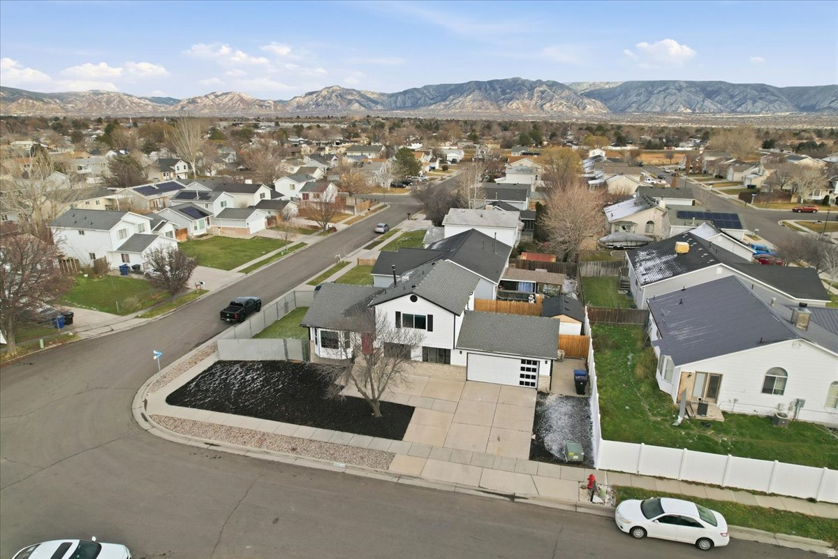 MISTY HILLS 11-B - Residential