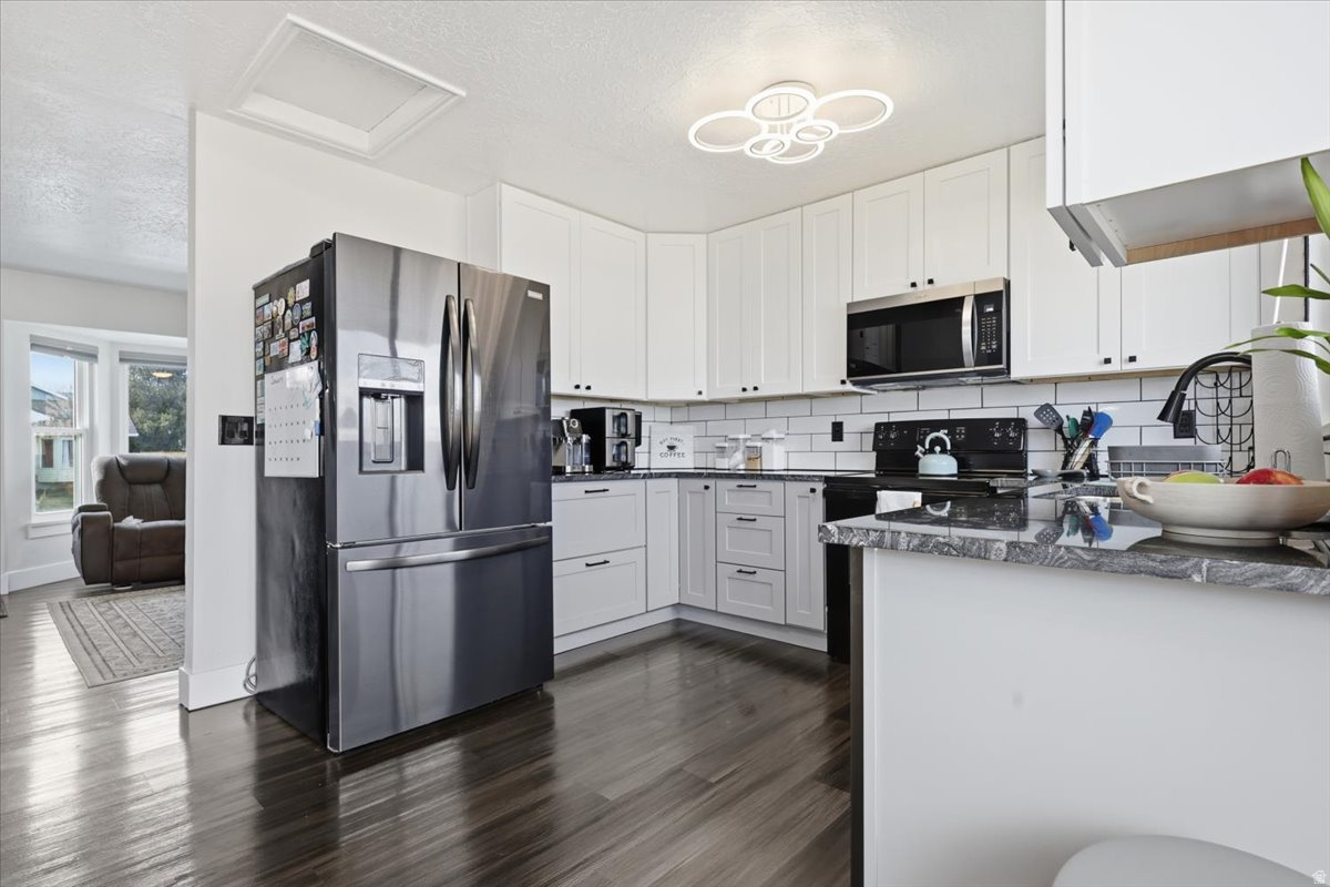 MISTY HILLS 11-B - Residential