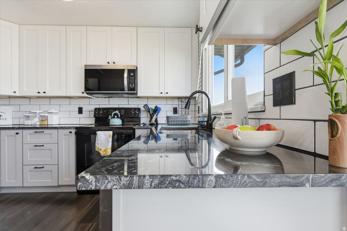 MISTY HILLS 11-B - Residential