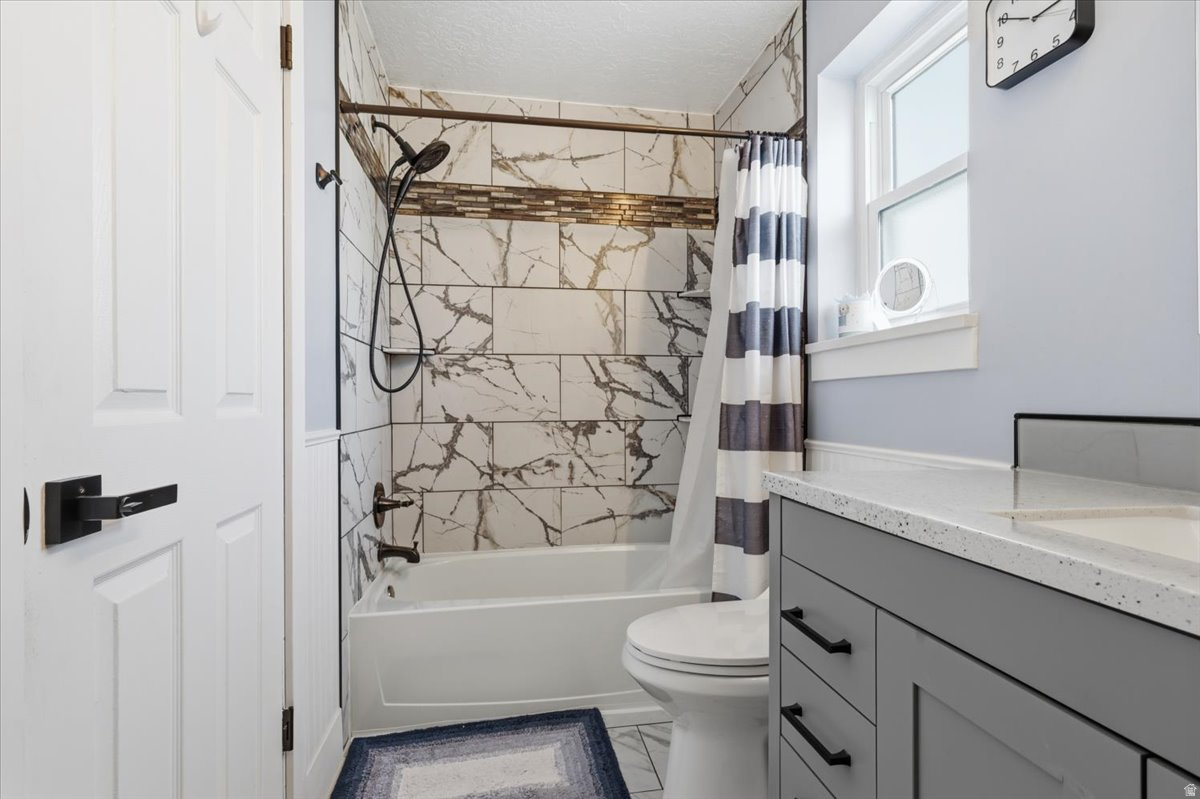 MISTY HILLS 11-B - Residential