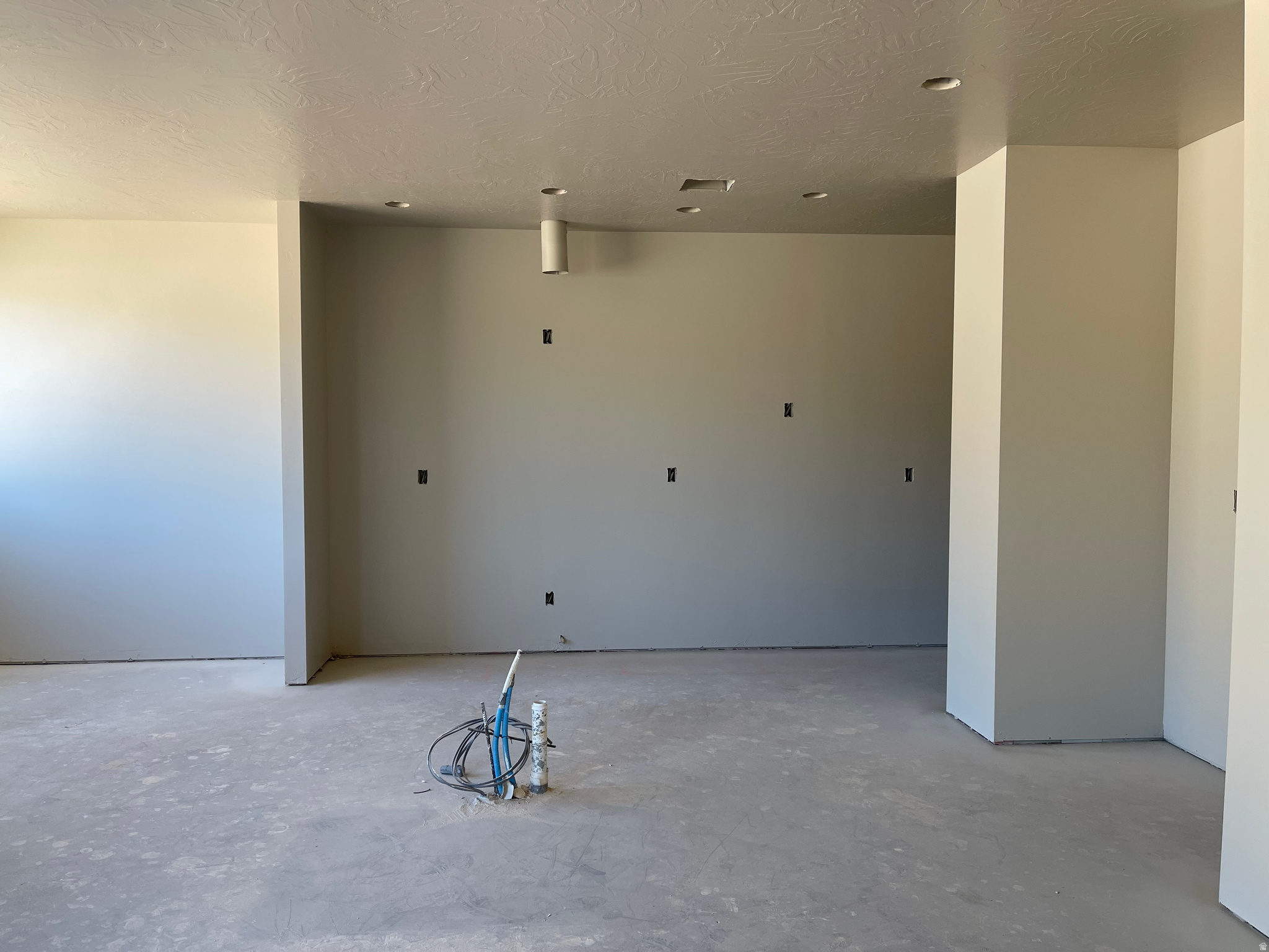 PAINTED SANDS - Residential