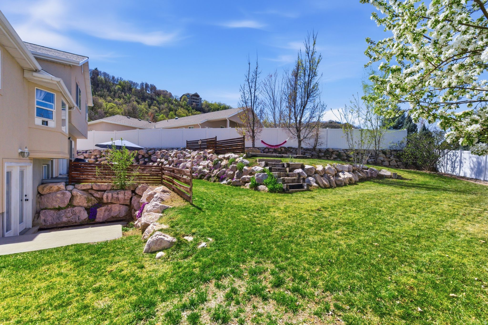 HIDDEN OAK - Residential