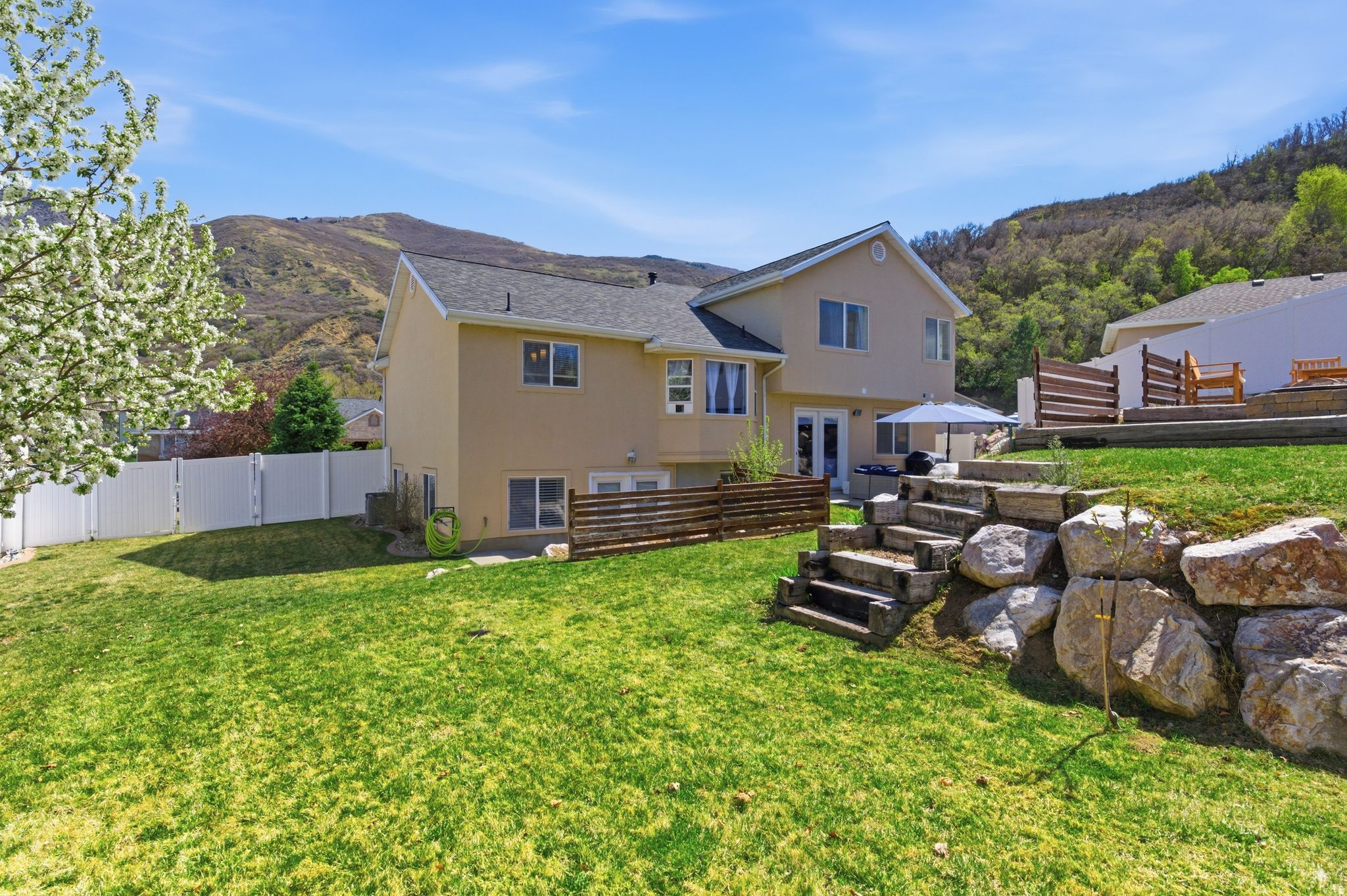 HIDDEN OAK - Residential