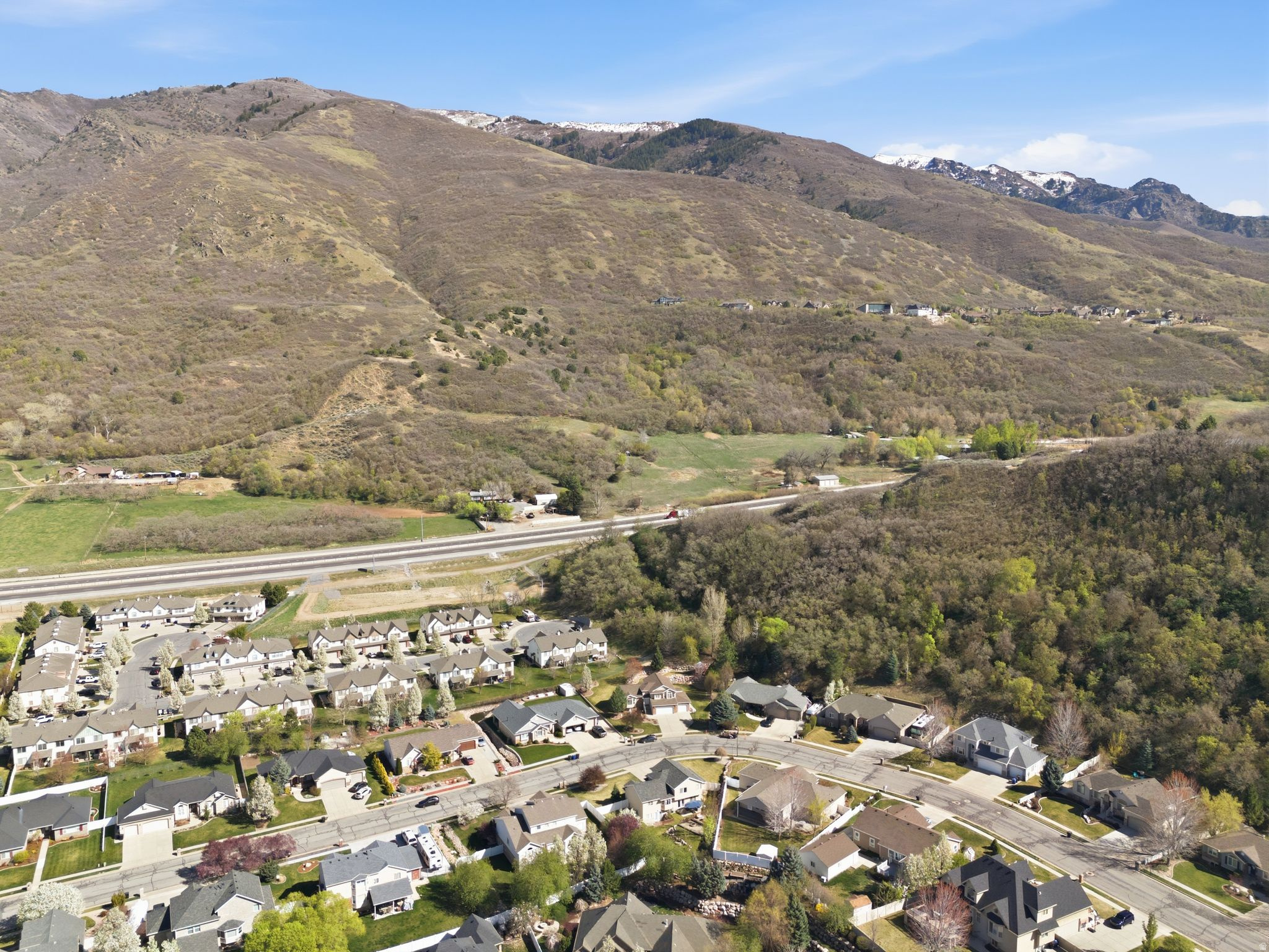 HIDDEN OAK - Residential