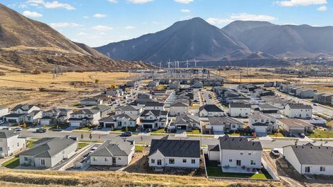 Tiny photo for 762 W POWDERWOOD LN, Mapleton, UT 84664 (MLS # 2121104)