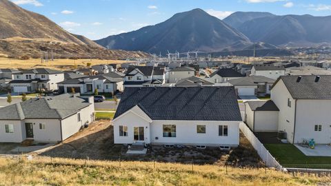 Tiny photo for 762 W POWDERWOOD LN, Mapleton, UT 84664 (MLS # 2121104)