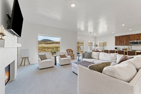 Tiny photo for 762 W POWDERWOOD LN, Mapleton, UT 84664 (MLS # 2121104)